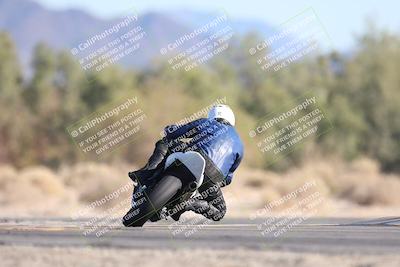 media/Dec-07-2025-CVMA (Sun) [[3e7d2de5dc]]/Race 12- Formula 40 MW and LW/